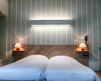 Hotel Les Alpes - Allevard-les-Bains - Chambre