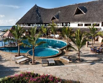 Jacaranda Beach Resort - Watamu - Piscina