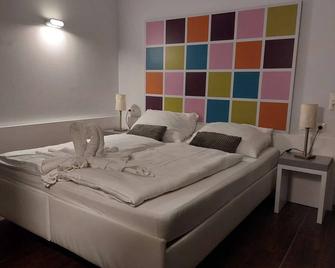 Altstadthotel Baunachshof - Wertheim - Schlafzimmer