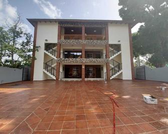 Buena Vista Apartment!! - Jarabacoa - Building