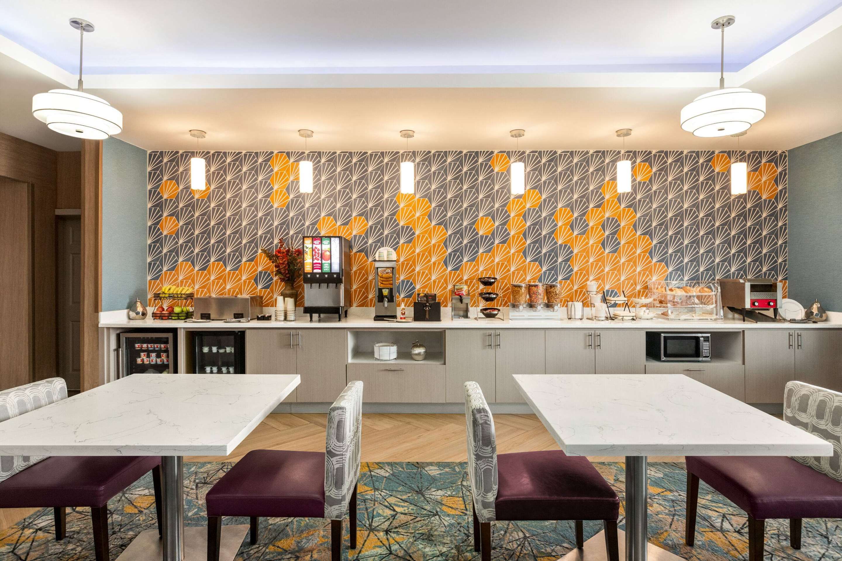 لا كينتا إن آند سويتس باي ويندام سان أنطونيو نورث ستون أوك - سان انطونيو - بار