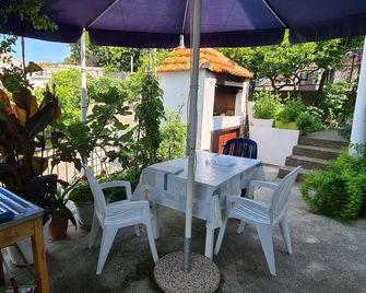 Apartments Lanterna - Sucuraj - Patio