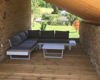 Duplex Loft Studio - La Chailleuse - Patio