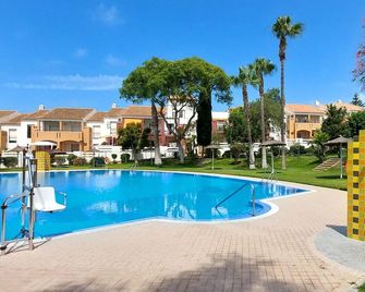 Lovely Apartment in Chiclana De La Front - Novo Sancti Petri - Piscina