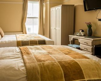 The Longboat Inn - Penzance