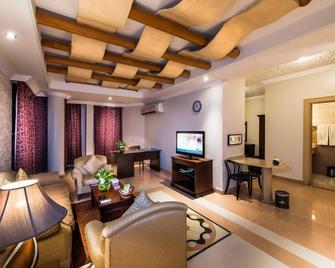 Boudl Al Fayhaa - Riyadh - Living room