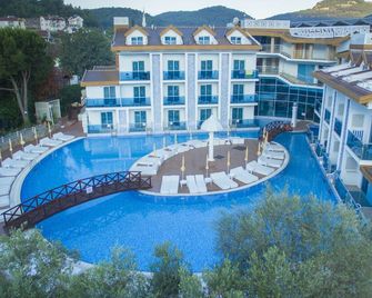 Ocean Blue High Class Hotel - Fethiye - Havuz