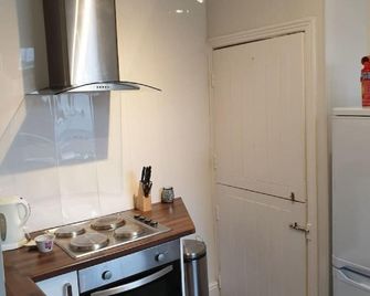 South Shield s Hidden Gem Garnet 3 Bedroom Apartme - South Shields - Kuchyň