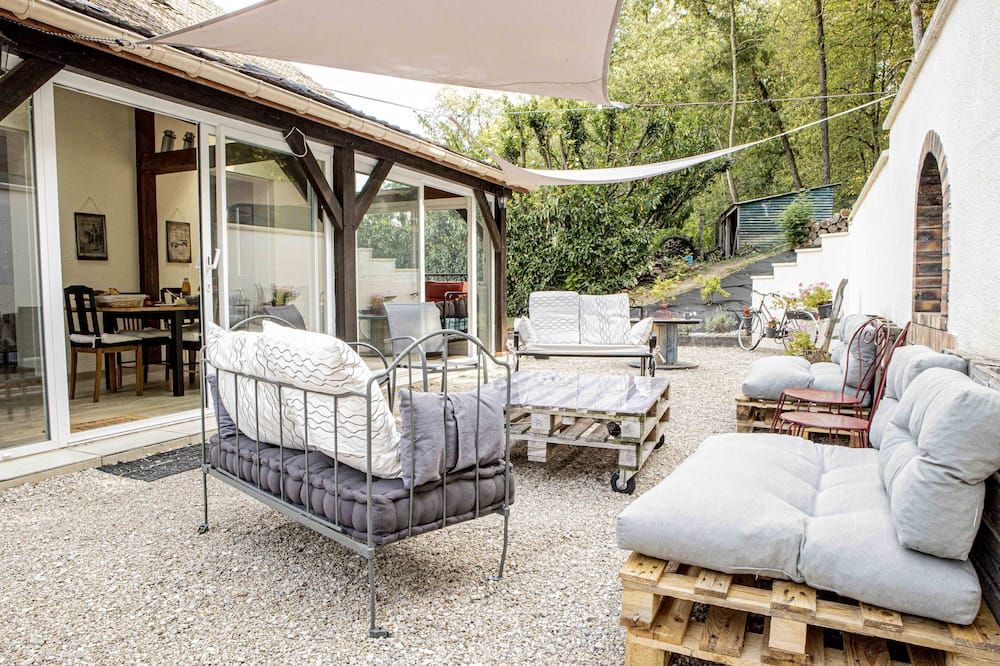 Chambres d hôtes Au Chat Verrier, espace bien-être - Bagneaux-sur-Loing - Innenhof