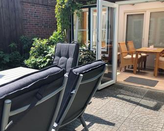 Strandwind Holiday Home With Winter Garden On The Baltic Sea - Oldenburg in Holstein - Innenhof