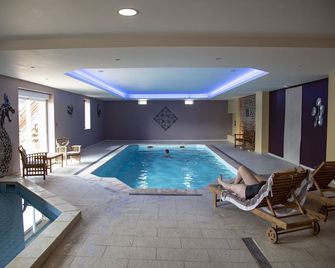 Les Lavandières De Fontaine - Vervins - Piscina