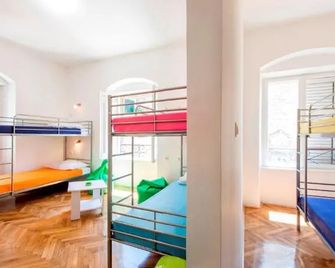 Downtown Hostel - ספליט - חדר שינה