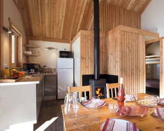 Huttopia Bourg St Maurice - Bourg-Saint-Maurice - Salle à manger