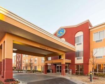 Comfort Suites Central/I-44 - Tulsa - Toà nhà