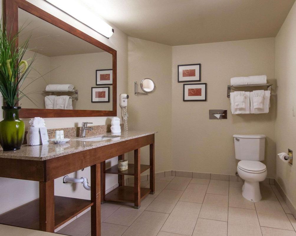 Comfort Suites Central I 44 86 1 0 7 Tulsa Hotel Deals