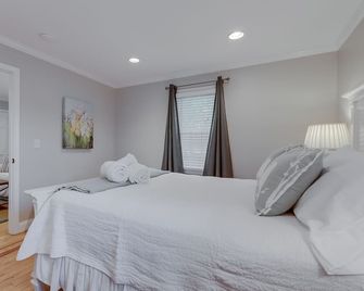 Private Suite in Downtown Simpsonville - Simpsonville - Bedroom