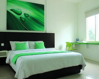 Evan Hotel (Non-Smoking) - Jambi - Camera da letto