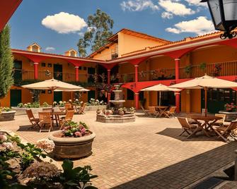 Hotel Tartar - Cajamarca - Patio