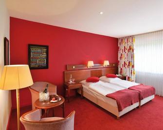 Sauerland Alpin Hotel - Schmallenberg - Bedroom