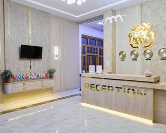 Art Garden Hotel - Tashkent - Front desk