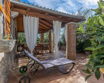 Awesome Home In Malinska With Wifi - Malinska - Pátio