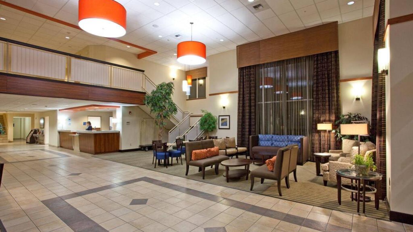 Holiday Inn Express & Suites Seattle-SEA-Tac Airport By IHG