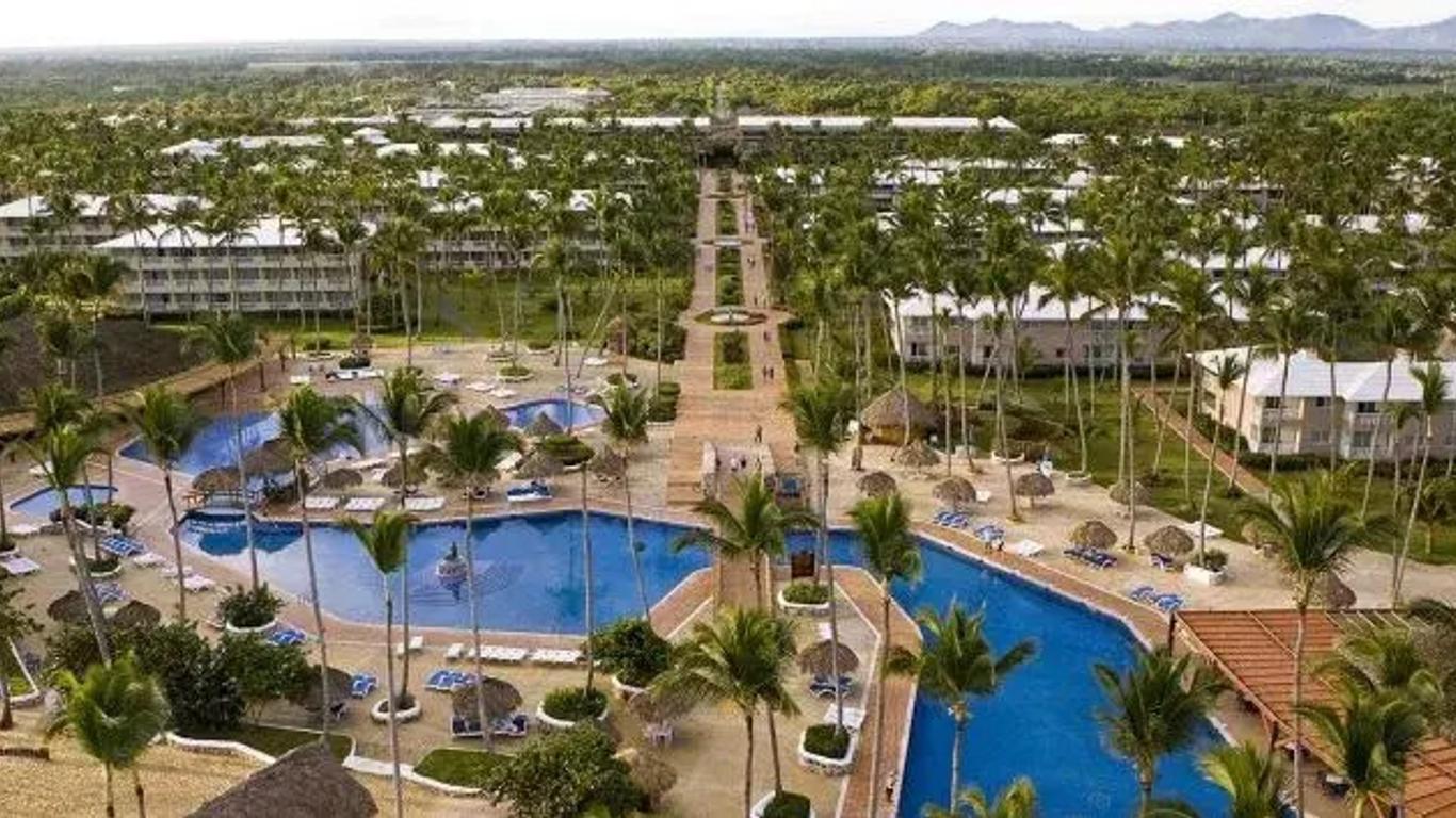 Sirenis Tropical Suites Casino & Spa