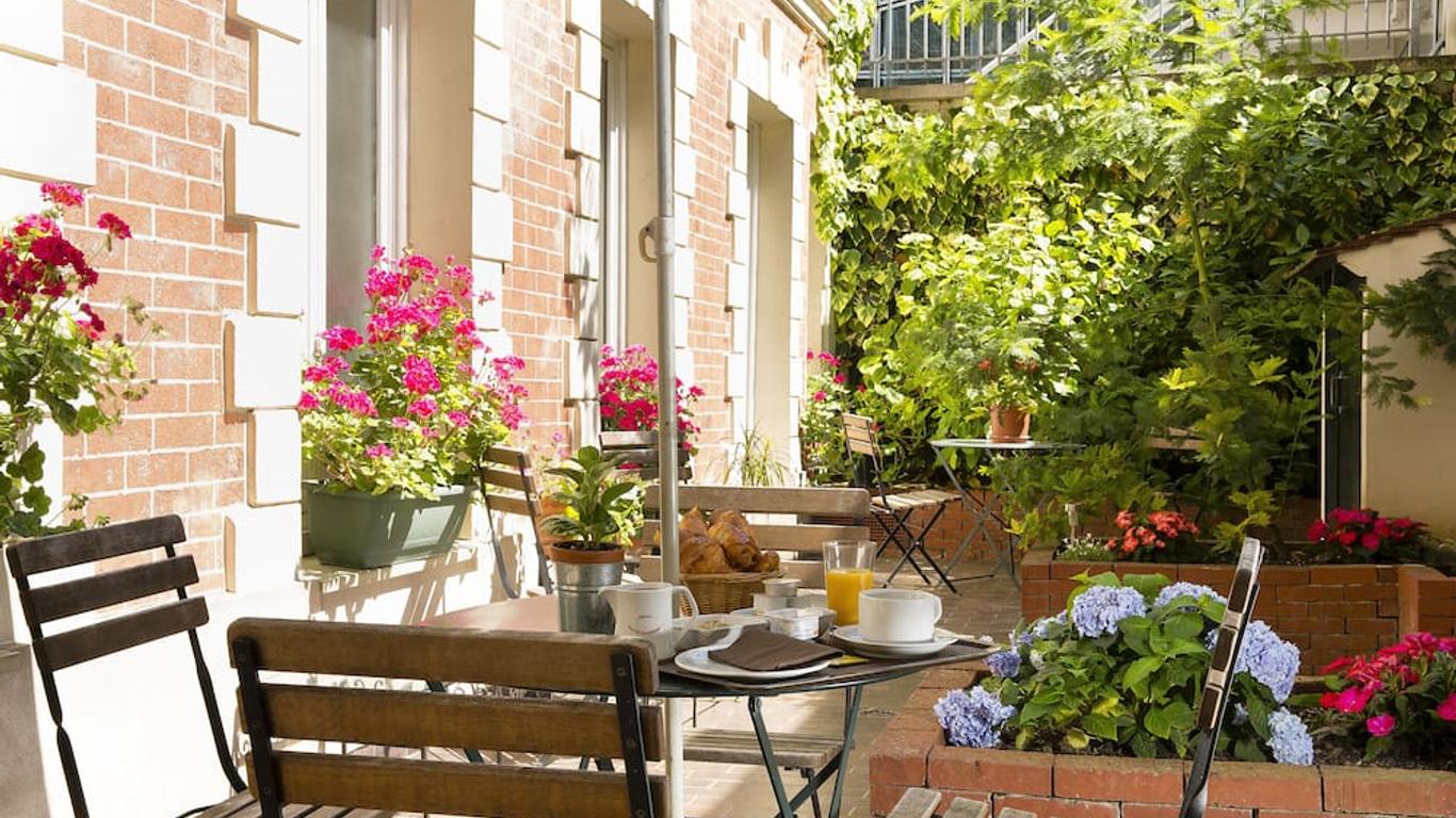 Hotel Espace Champerret