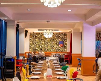 Chaipat Hotel - קון קאן - מסעדה