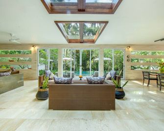 Kelapa Retreat & Spa - Pekutatan - Aula