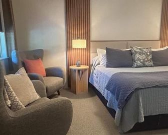 Discovery Inn - Friday Harbor - Bedroom