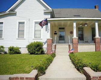 Welcome to the Running horse. 4 bedroom 3 bathroom home. Located in Andalusia. - Andalusia - Gebouw