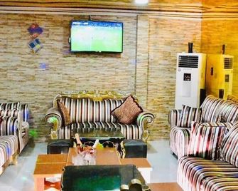 Limoh Suites - Benin City - Lounge