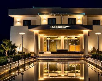 Hotel La Costiera - Giugliano in Campania - Edificio
