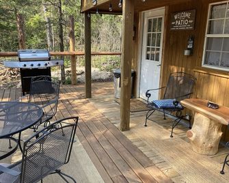 Deadwood acres cabin #3 - Eminence - Patio