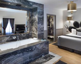 Hotel Lumen Paris Louvre - Paris - Bedroom