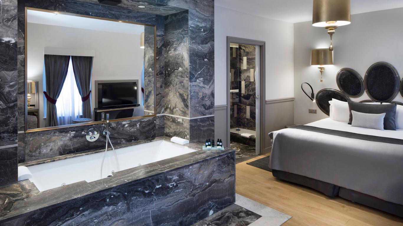 Hotel Lumen Paris Louvre