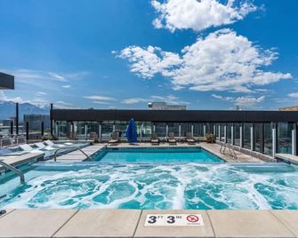 Impeccable Luxury 1bd Saltpalace, Delta Center Balcony Amenities Parking Views - Salt Lake City - Piscina