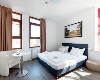 Hotel Garni am Olgaeck - Stuttgart - Habitación