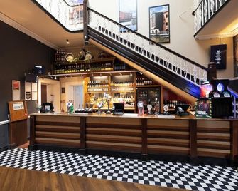 The Mount - Wigan - Bar