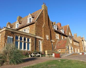 Flat 2, 4 St Edmund's Terrace - Hunstanton - Building