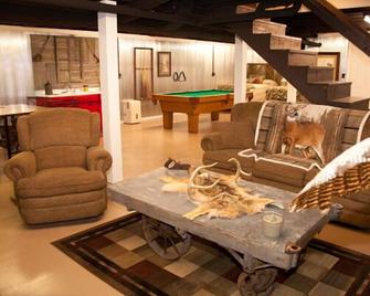 Great For Family Reunions, Hunting Lodge And Pet Friendly! - Crofton