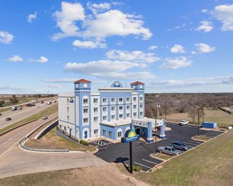 Days Inn Salado - Salado - Budova