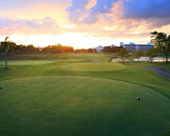 Uniland Golf & Resort - Nakhon Pathom - Golfplatz