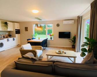 Morning Glory, huisje Forest - Beekbergen - Living room