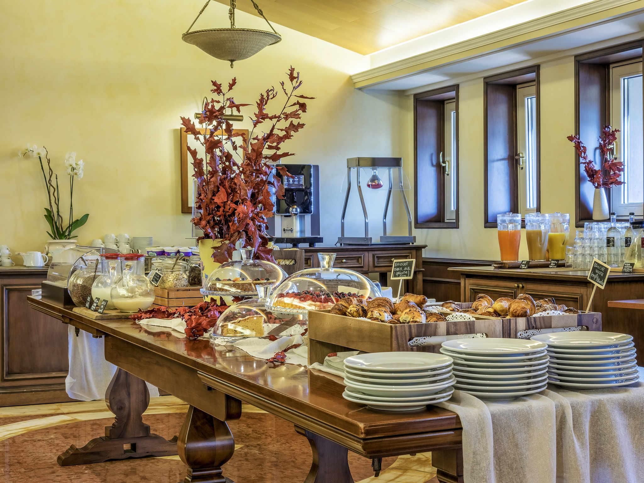 Mercure Petriolo Siena Terme Spa Hotel - Civitella Paganico - Buffet