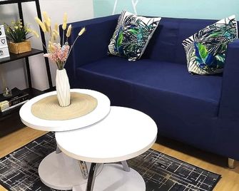 Laurens Crib Marilao With Netflix & Wifi, 1bedroom - Marilao - Sala de estar