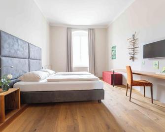 eee hotel Perg - Перг - Спальня