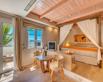 Nissaki Beach Hotel - Naxos