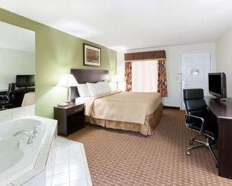 Super 8 by Wyndham Decatur/Dntn/Atlanta Area - Decatur (Georgia) - Habitación